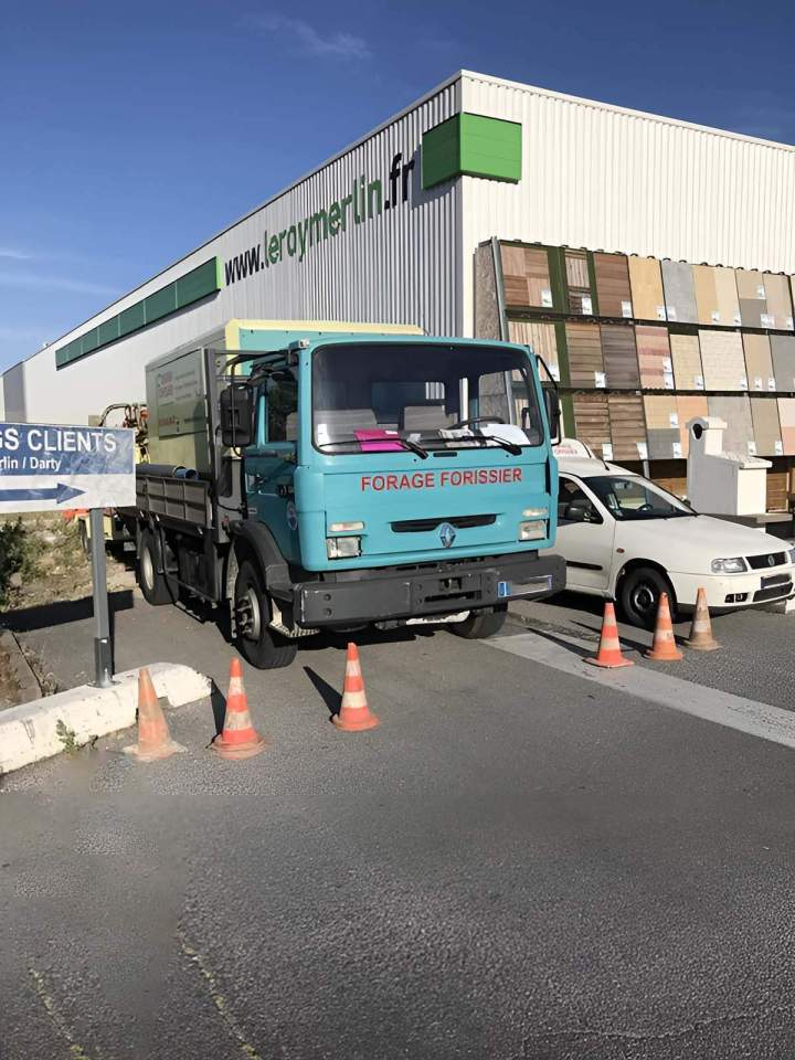 Forage en zone commerciale, Orange