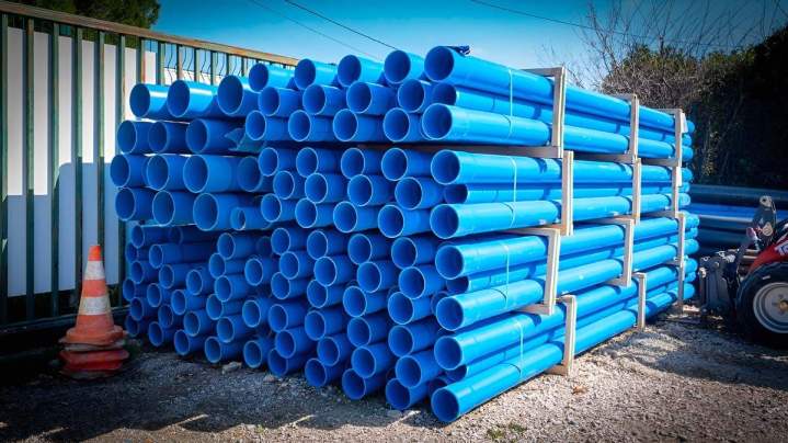 Stockage de tuyaux d'eau, Orange